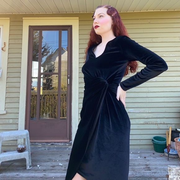 Black Velvet Dress - Picture 3 of 4